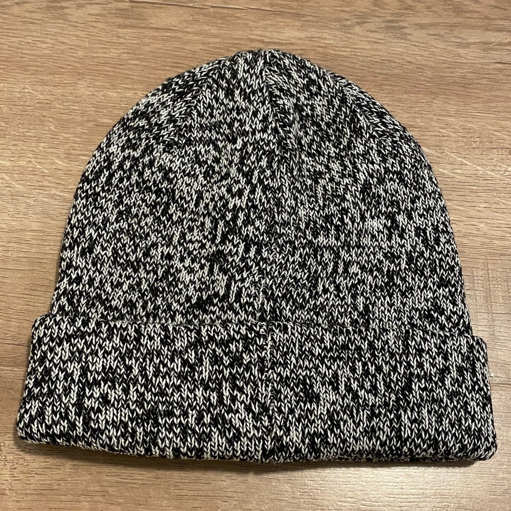 Unisex Adidas Beanie - Picture 4 of 4